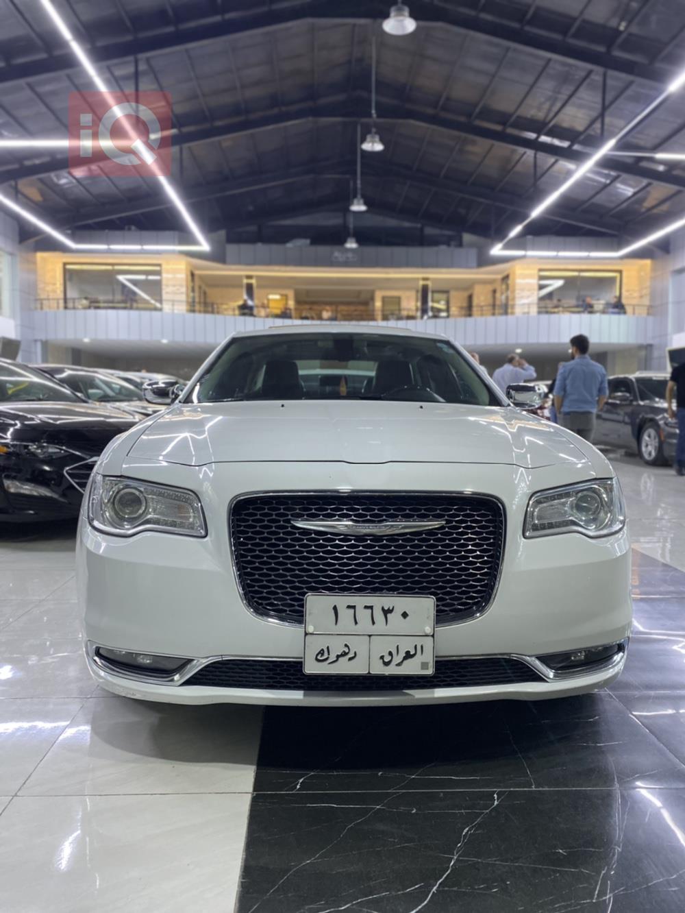 كرايسلر 300